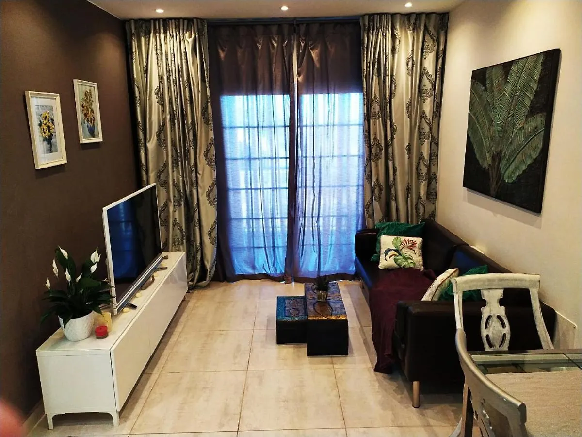 Cosy 2 Bedroom Near Sea 德尔锡伦西奥海岸 0*,  西班牙